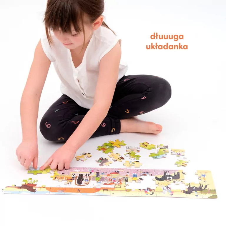 CzuCzu. Stadnina. Puzzle panoramiczne. 4+ - tantis.pl