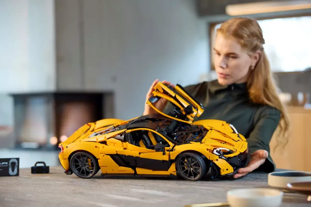 LEGO® Technic. McLaren P1 42172 - tantis.pl