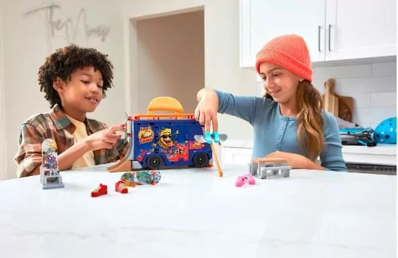 Hot Wheels. Skate Taco Tricki Ciężarówka HMK00 - tantis.pl