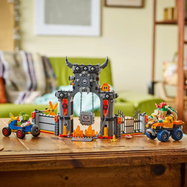 LEGO® Super Mario. Mario Kart™ — Bowser i jego zamek 72039 - tantis.pl