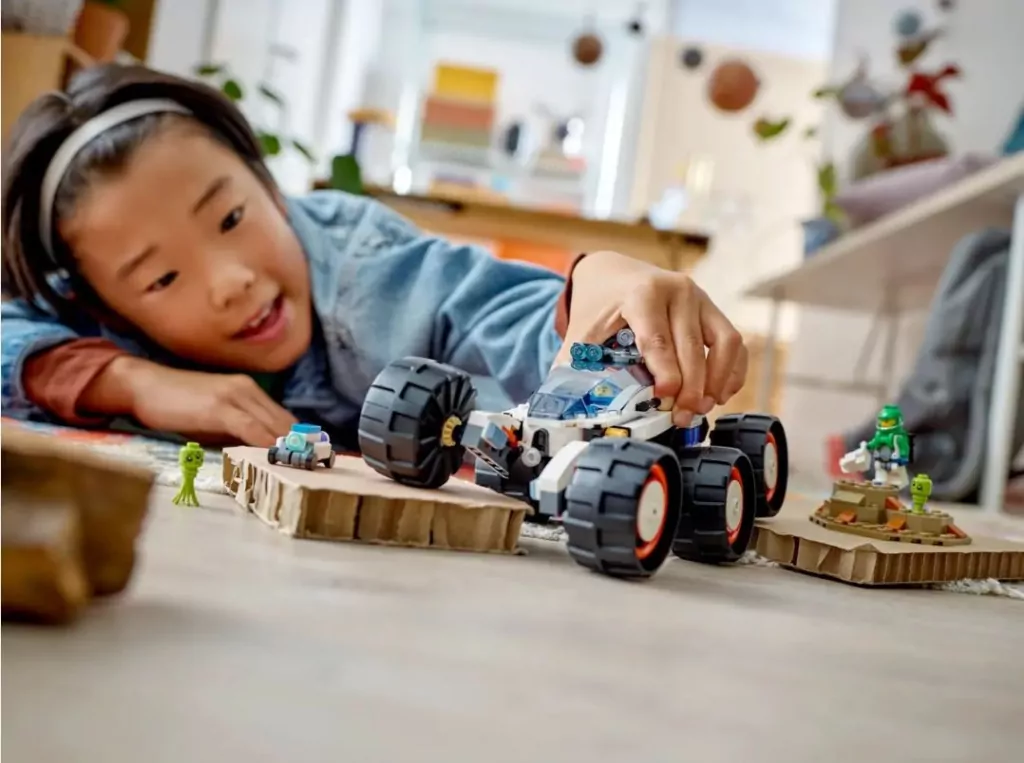 LEGO® City. Kosmiczny łazik i badanie życia w kosmosie 60431 - tantis.pl