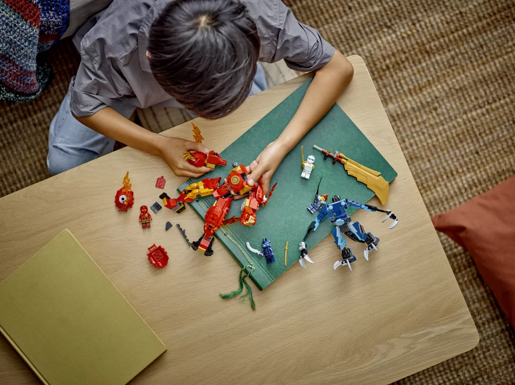 LEGO® Ninjago. Mech żywiołu ognia Kaia 71808 - tantis.pl
