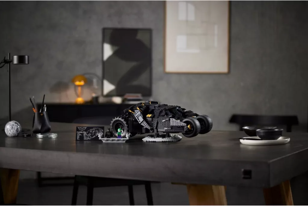 LEGO® DC Comics Super Heroes. Batmobil Tumbler. 76240 - tantis.pl