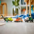 LEGO® City.  Zestaw z samolotem, ciężarówką serwisową i poduszkowcem 60505 - tantis.pl