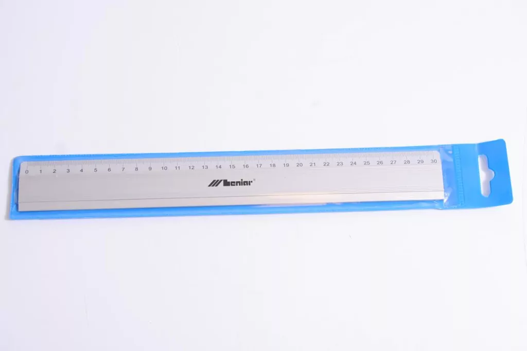LENIAR. Linijka biurowa, 30 cm - tantis.pl
