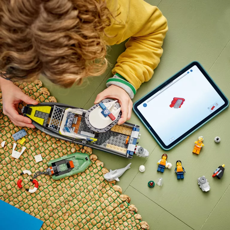LEGO® City. Pościg łodzią policyjną 60456 - tantis.pl