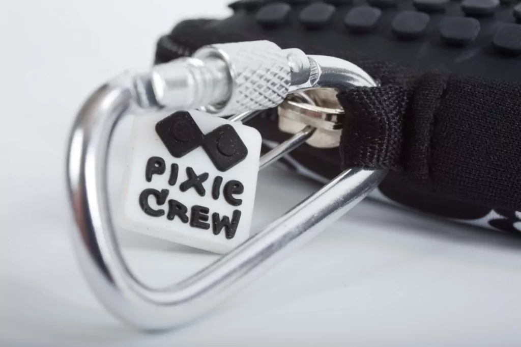 PIPISTRELLO Czarna saszetka - tantis.pl