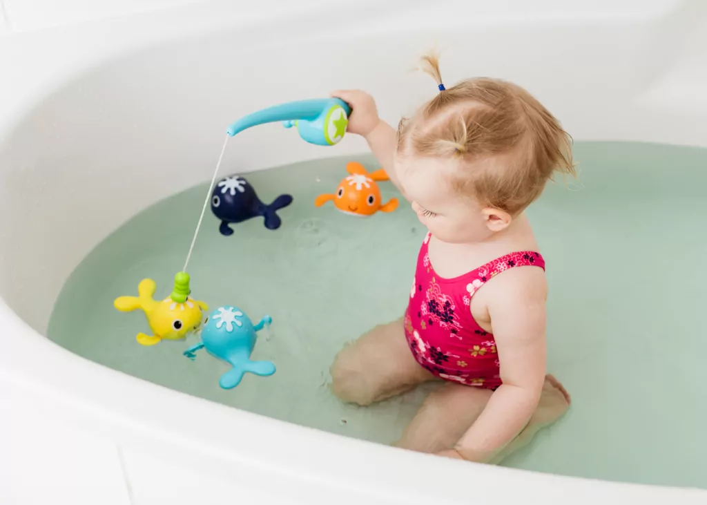 Uciekające wielorybki 50488 - tantis.pl