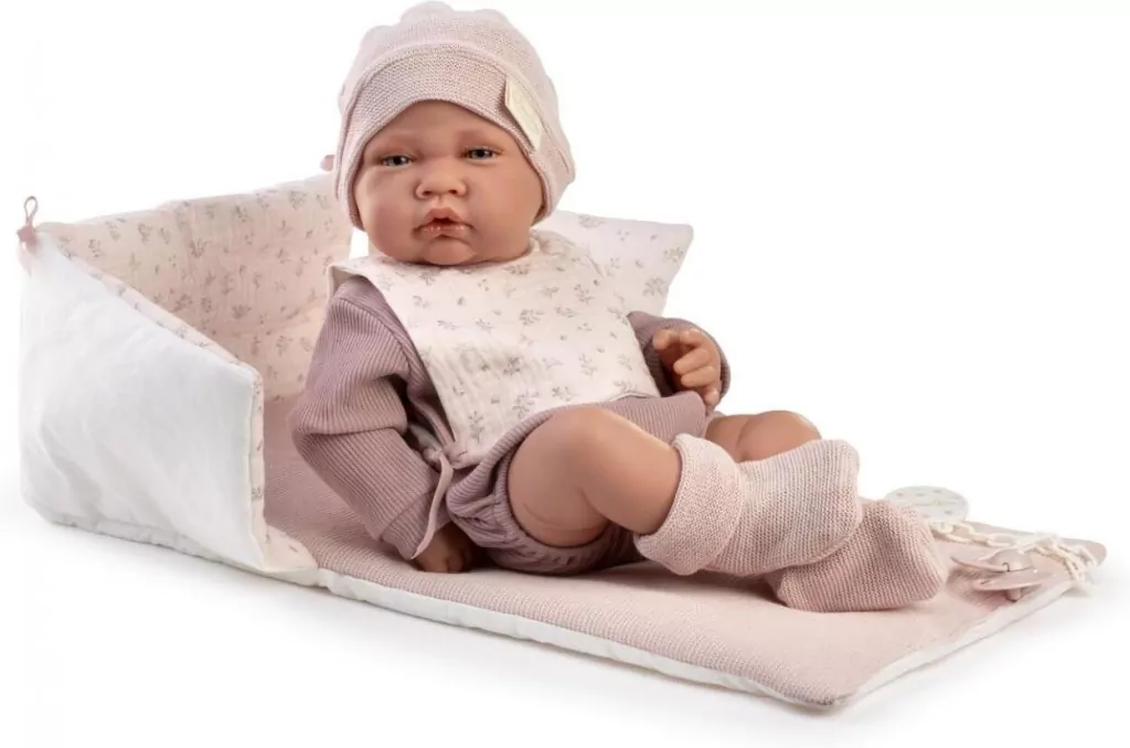 Lalka hiszpańska Lua z pościelą do łóżeczka 42cm - tantis.pl