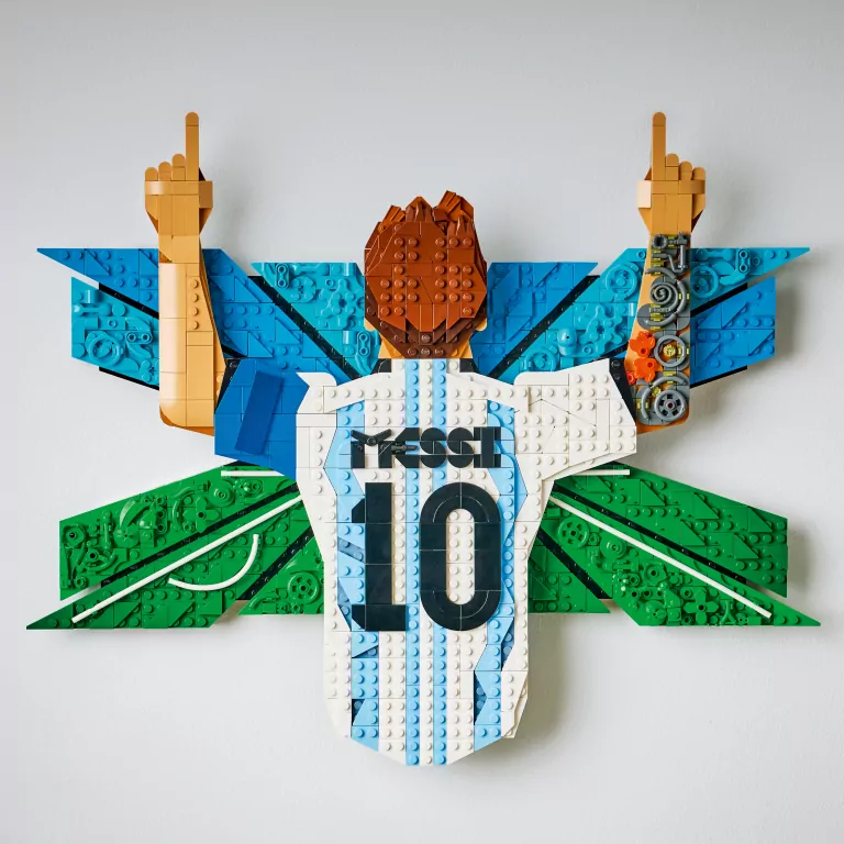 LEGO® Lionel Messi — cieszynka 43018 - tantis.pl