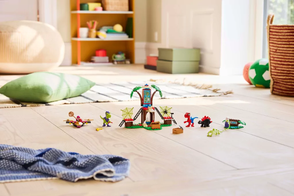 LEGO® Bitwa Spidey’ego i Gobby’ego przy domku na drzewie 11200 - tantis.pl