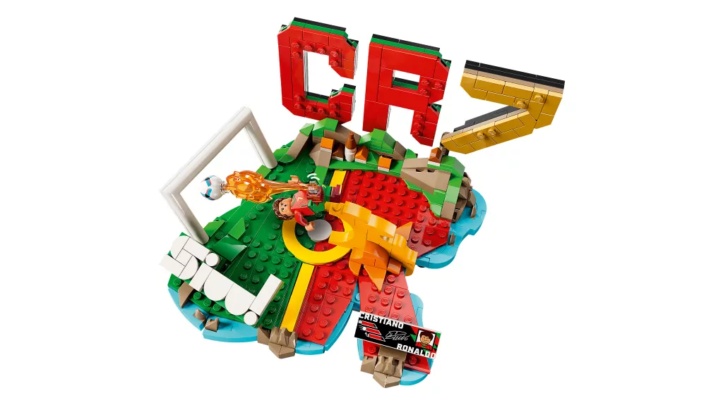LEGO® Cristiano Ronaldo — piłkarskie momenty 43012 - tantis.pl