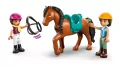 LEGO® Friends  Stadnina i szkółka jeździecka 42688 - tantis.pl