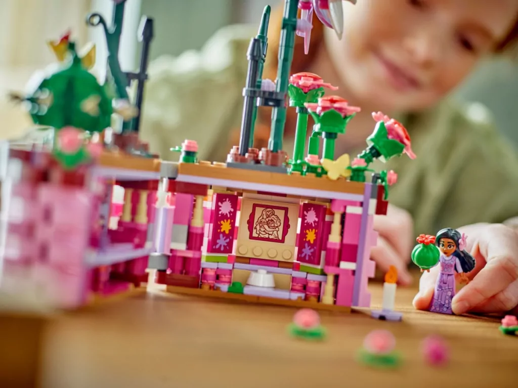 LEGO® ǀ Disney. Nasze magiczne Encanto Doniczka Isabeli 43237 - tantis.pl