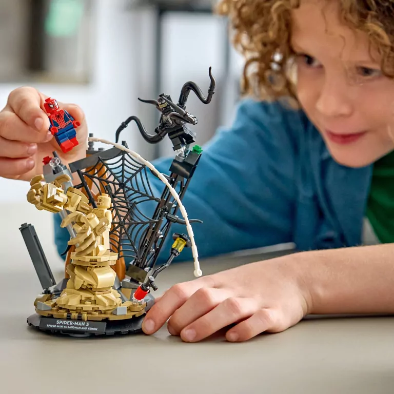 LEGO® Marvel. Epicka bitwa 76334 - tantis.pl