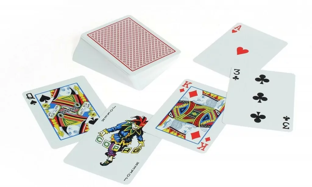 Karty do gry COPAG czerwone CARTAMUNDI - tantis.pl