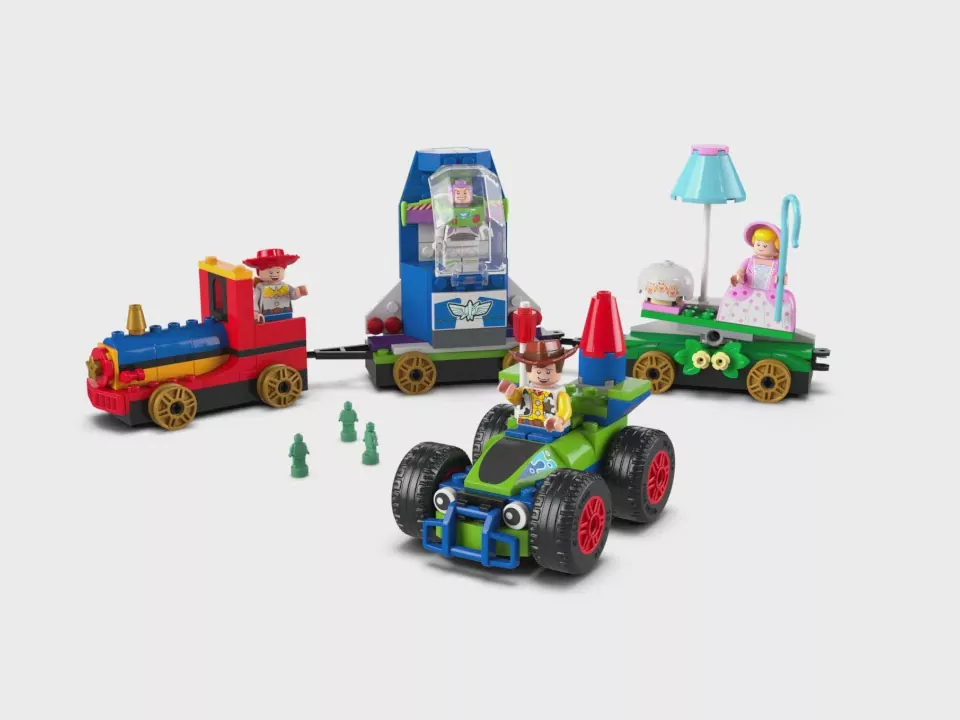 LEGO® Disney. Toy Story — Okolicznościowy pociąg i Pan Sterowany 43264 - tantis.pl