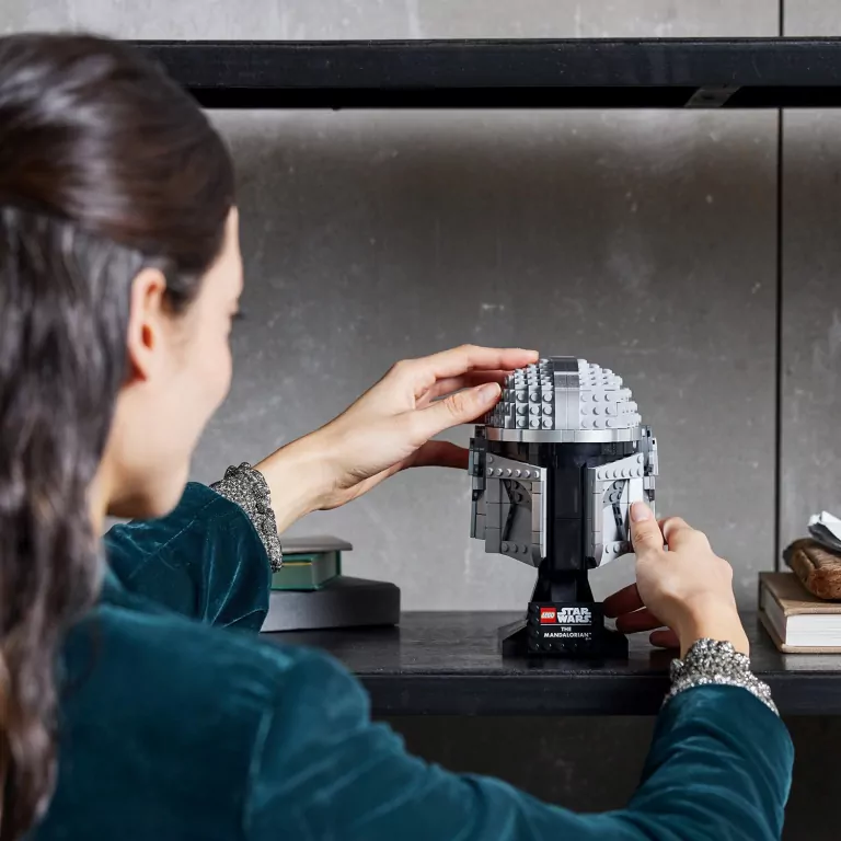 LEGO® Star Wars™. Hełm Mandalorianina™. 75328 - tantis.pl