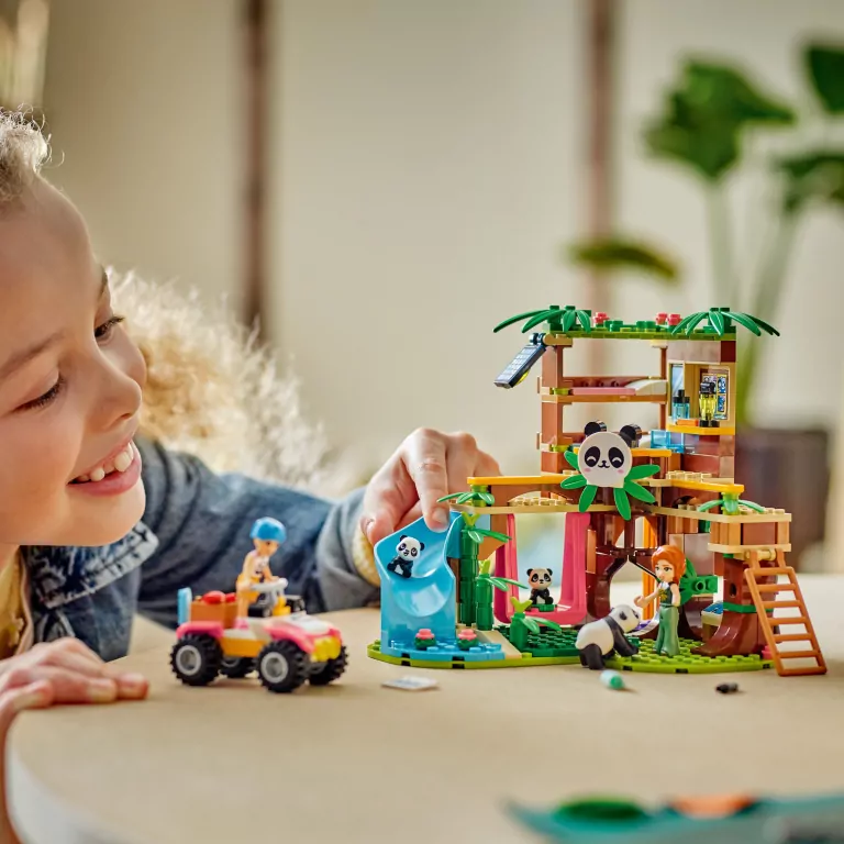 LEGO® Friends. Opieka nad pandami w rezerwacie 42648 - tantis.pl