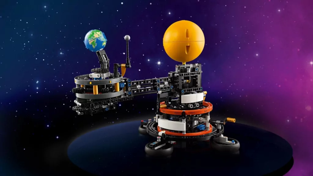 LEGO® Technic. Planeta Ziemia i Księżyc na orbicie 42179 - tantis.pl