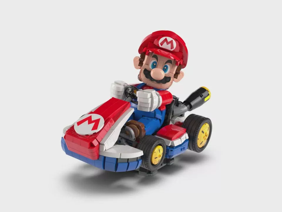 LEGO® Super Mario. Mario Kart™: Mario i Standard Kart 72037 - tantis.pl
