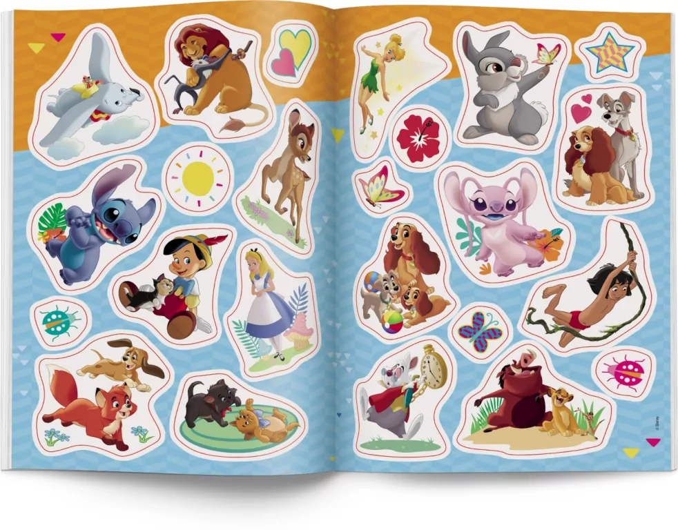 Disney Classic. Kolorowanka z naklejkami - tantis.pl