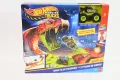 Hot Wheels Monster Trucks Mega skok Nokaut węża - tantis.pl