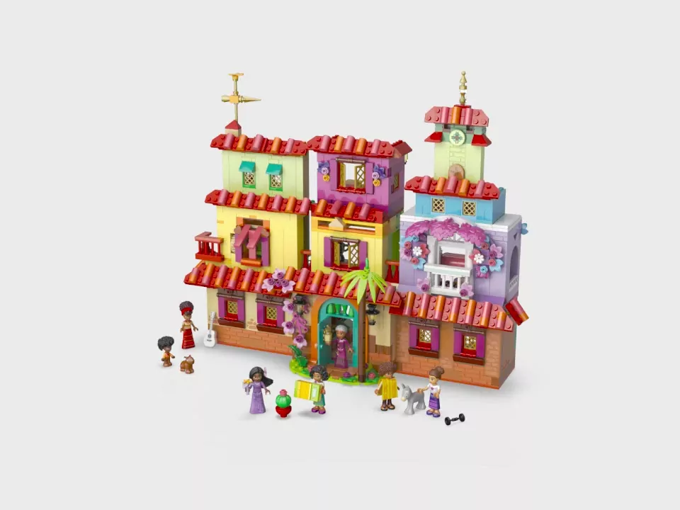 LEGO® Disney. Magiczny dom Madrigalów. 43245 - tantis.pl