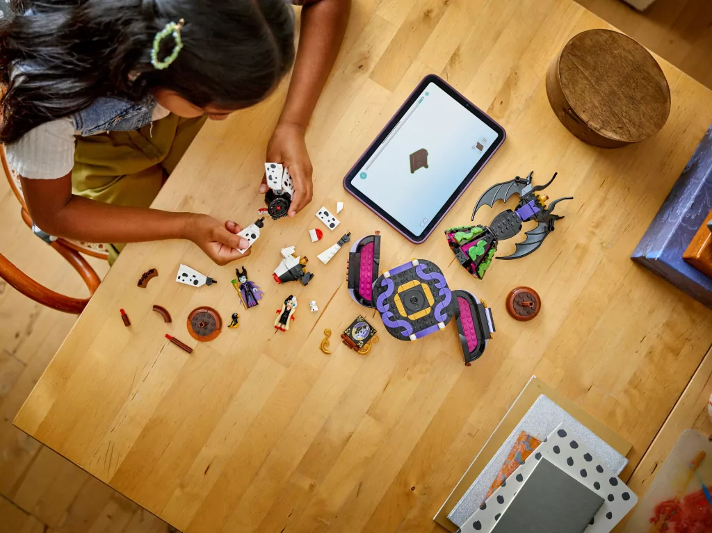 LEGO® Suknie Diaboliny i Cruelli De Mon 43262 - tantis.pl