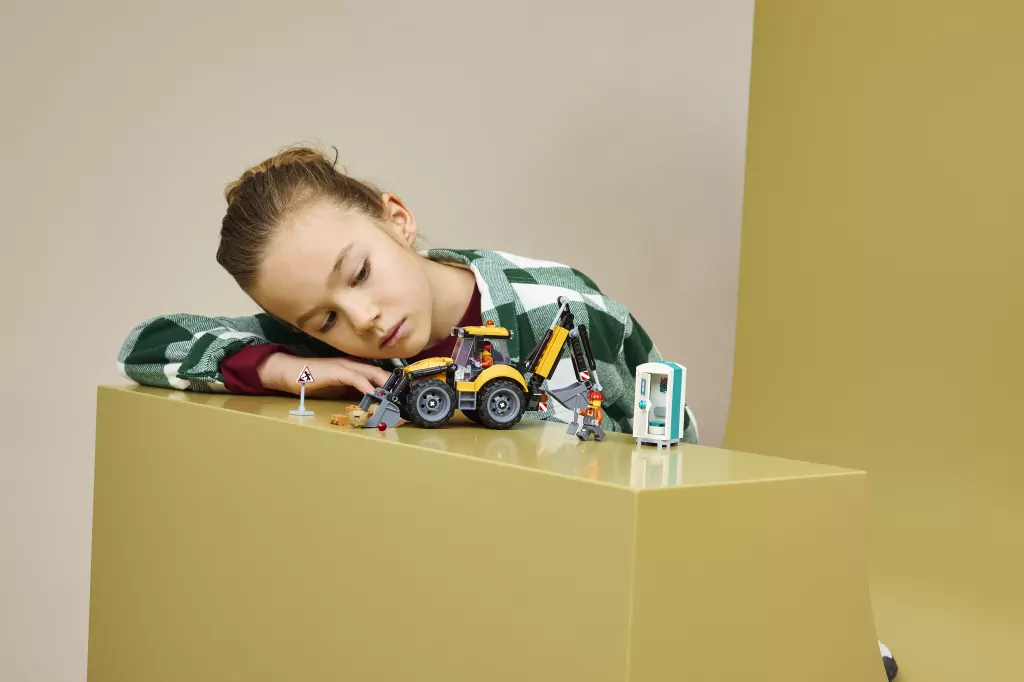LEGO® Żółta koparko-ładowarka 60480 - tantis.pl