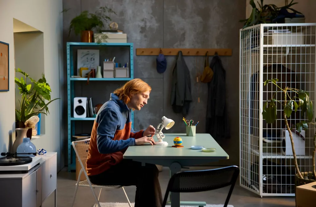 LEGO® Ideals. Disney Pixar Luxo Jr. 21357 - tantis.pl