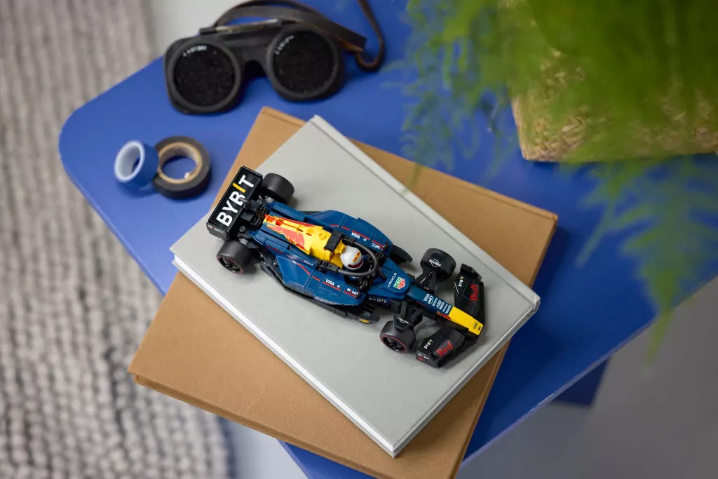 LEGO® Bolid F1® Oracle Red Bull Racing RB20 77243 - tantis.pl