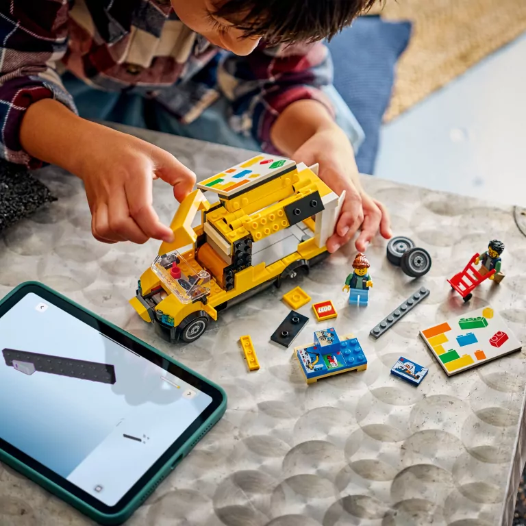 LEGO® City. Furgonetka 60500 - tantis.pl