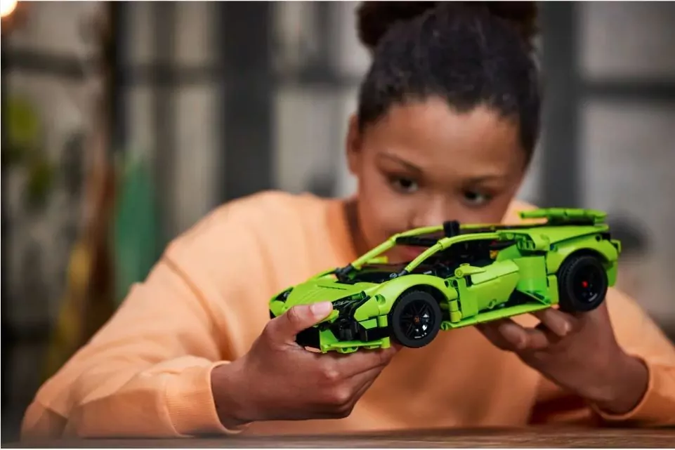 LEGO® Technic. Lamborghini Huracán Tecnica. 42161 - tantis.pl
