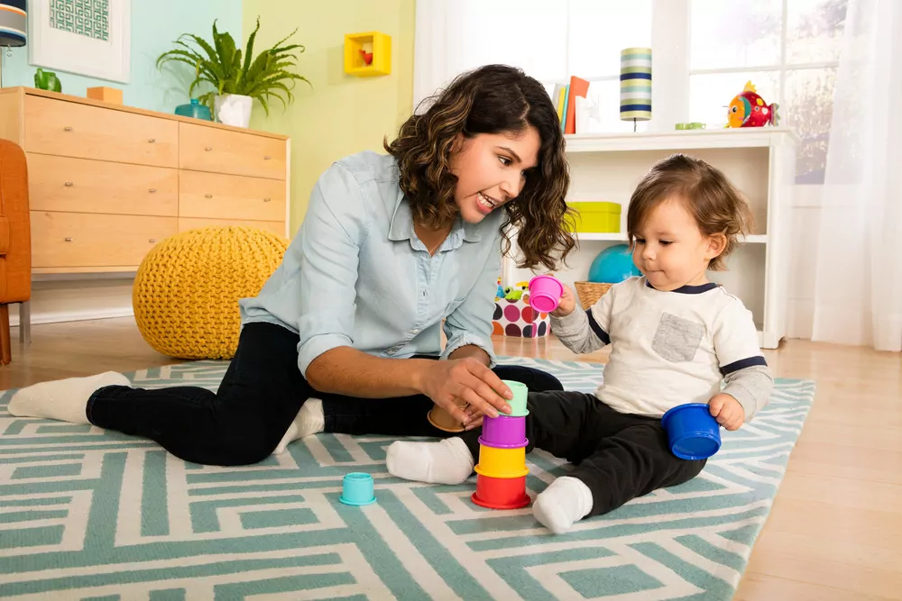 Liczenie kubeczków. Lamaze - tantis.pl