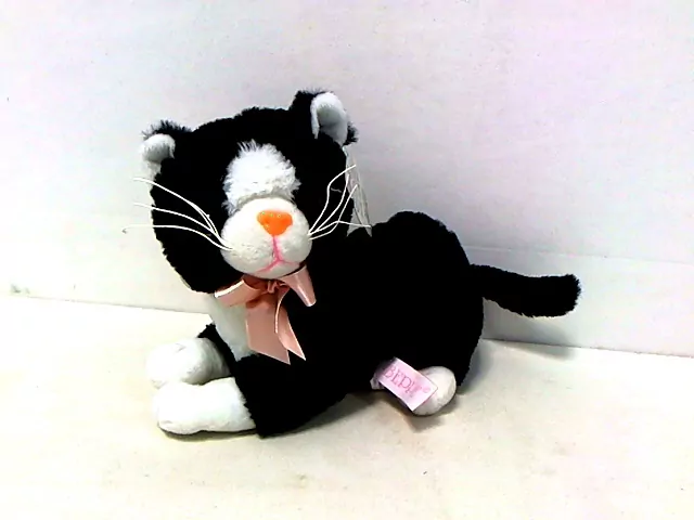 Czarny kot Flico z kokardą 34cm - tantis.pl