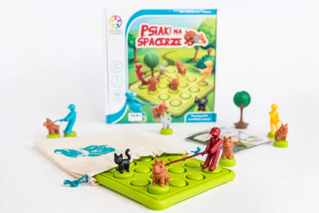 Psiaki na spacerze. Smart Games - tantis.pl
