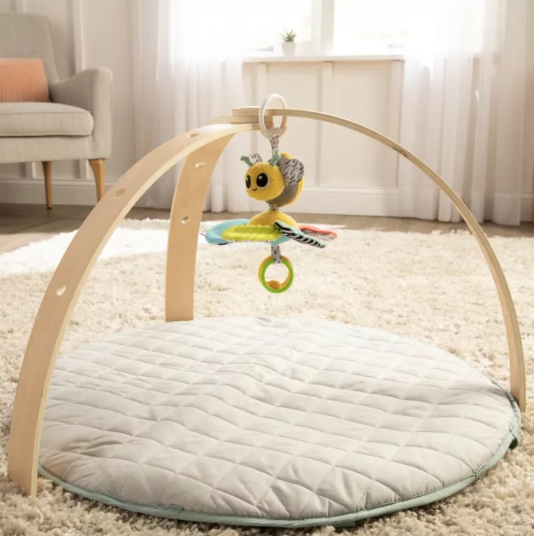 Zawieszka pszczółka Pola. Lamaze - tantis.pl