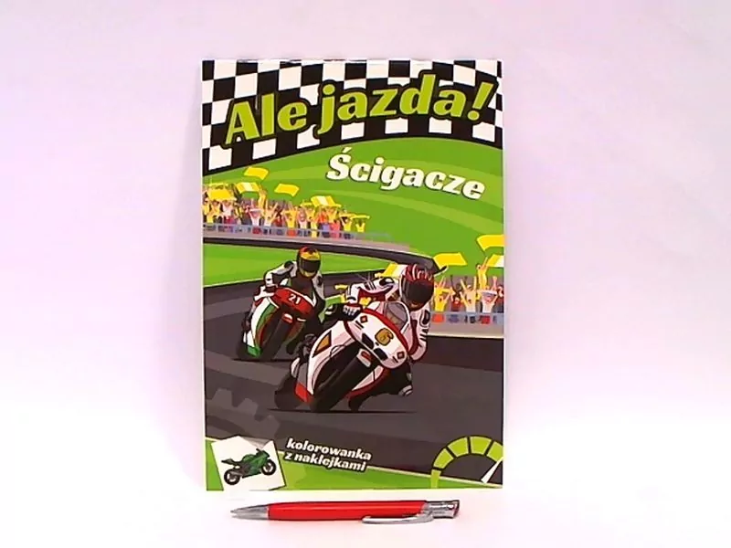 Ścigacze. Ale jazda! Kolorowanka z naklejkami - tantis.pl