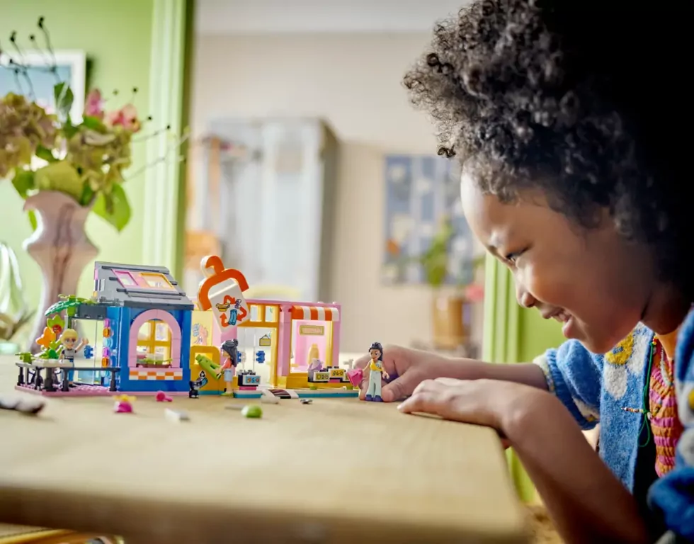 LEGO® Friends. Sklep z używaną odzieżą 42614 - tantis.pl