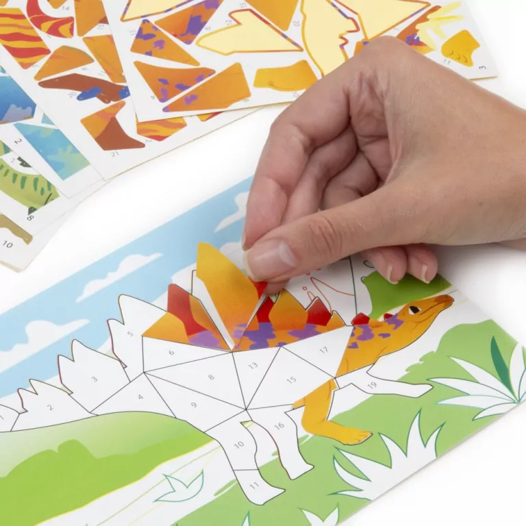 Kreatywna wyklejanka po numerach. Dinozaury - tantis.pl