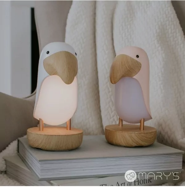 Lampka nocna LED. Tukan różowy - tantis.pl