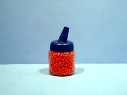 Kulki do pistoletu. Butelka