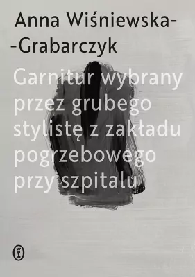 Garnitur wybrany przez grubego stylistę z zakładu pogrzebowego przy szpitalu