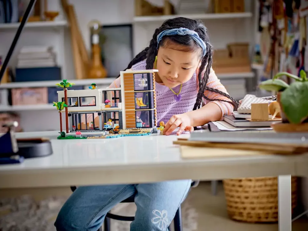 LEGO® CREATOR. Nowoczesny dom. 31153 - tantis.pl