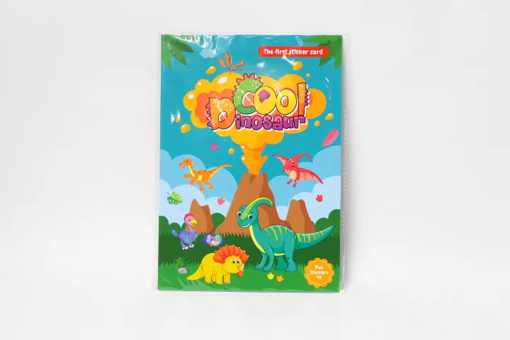 Książeczka z naklejkami. Dinozaury - tantis.pl