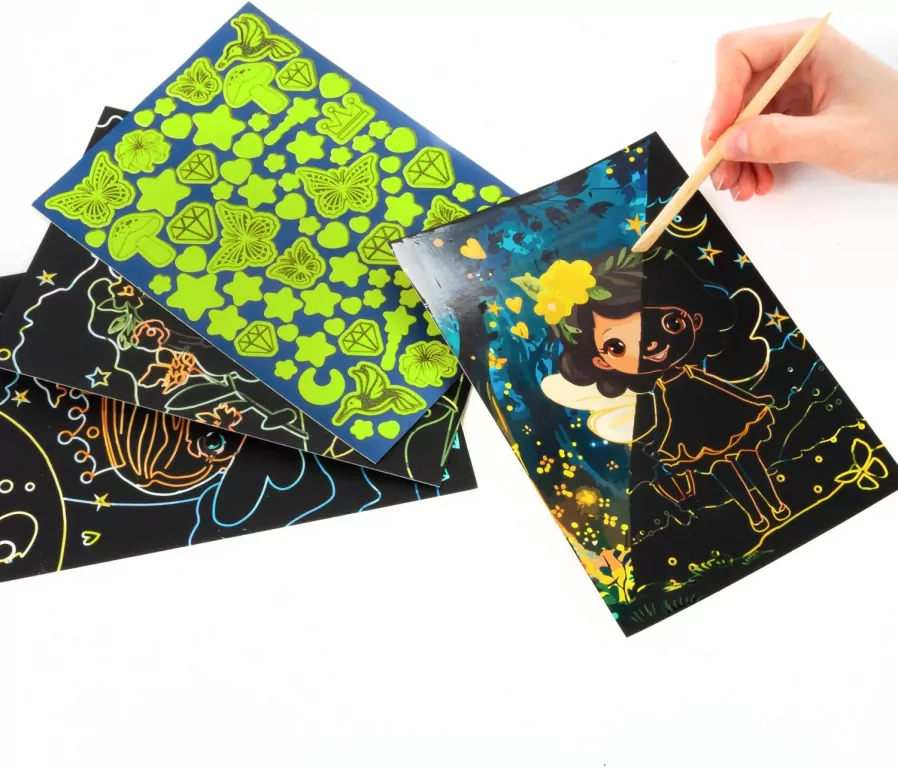 Wydrapywanka z malowanką świecącą. Magic - tantis.pl