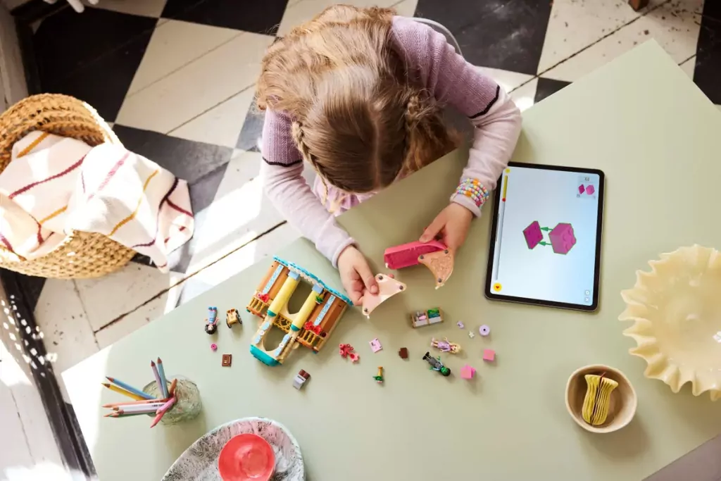 LEGO® Wicked. Glinda, Elphaba i Nessarose 75681 - tantis.pl