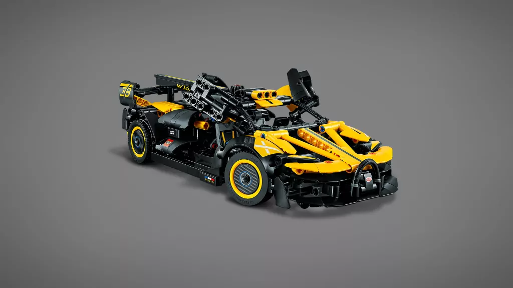 LEGO® Technic. Bolid Bugatti. 42151 - tantis.pl