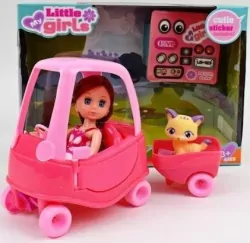 Lalka z akcesoriami. Zabawka. Maksik